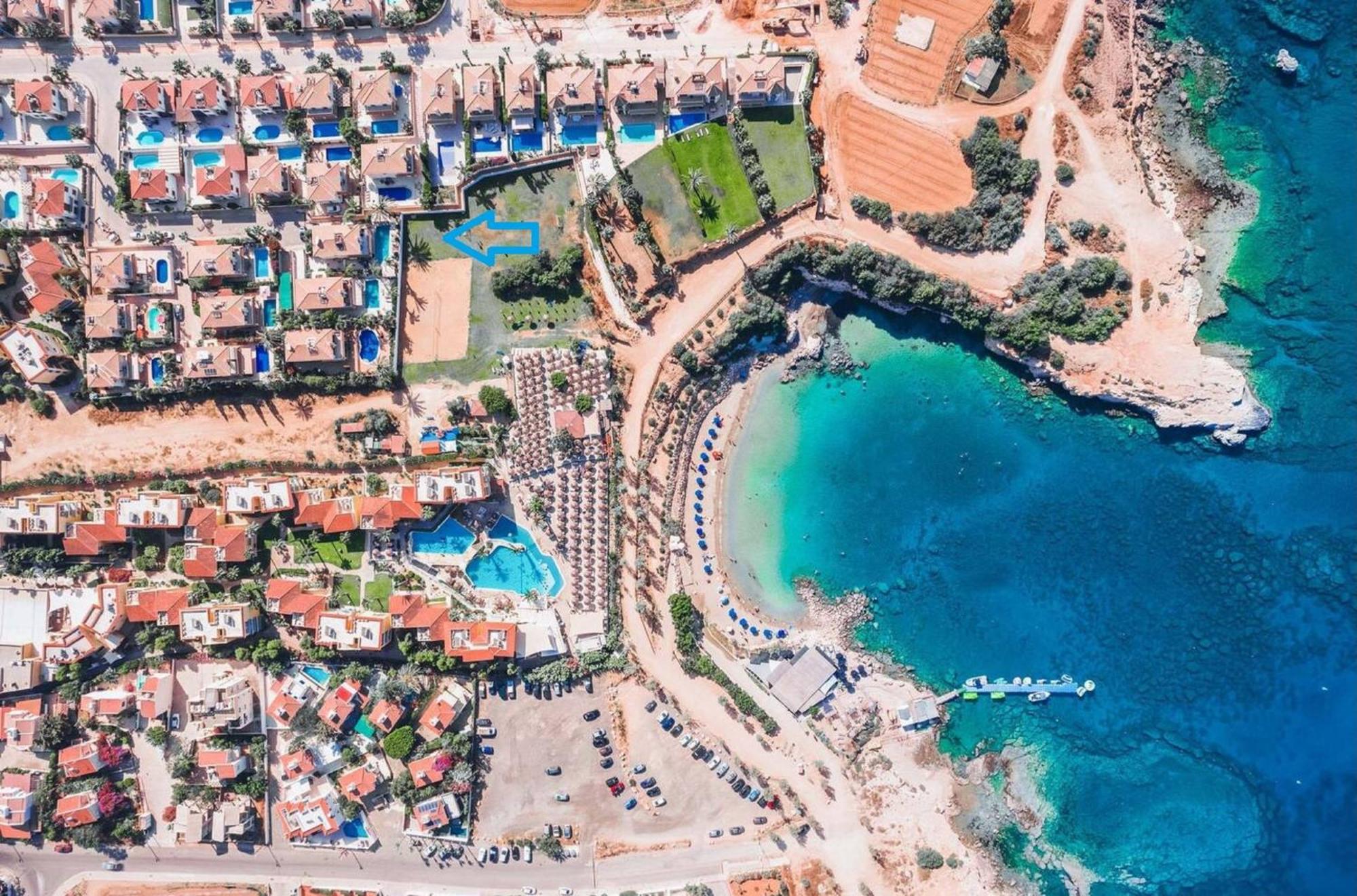 Villa Oceania - Beachfront Паралімні Екстер'єр фото